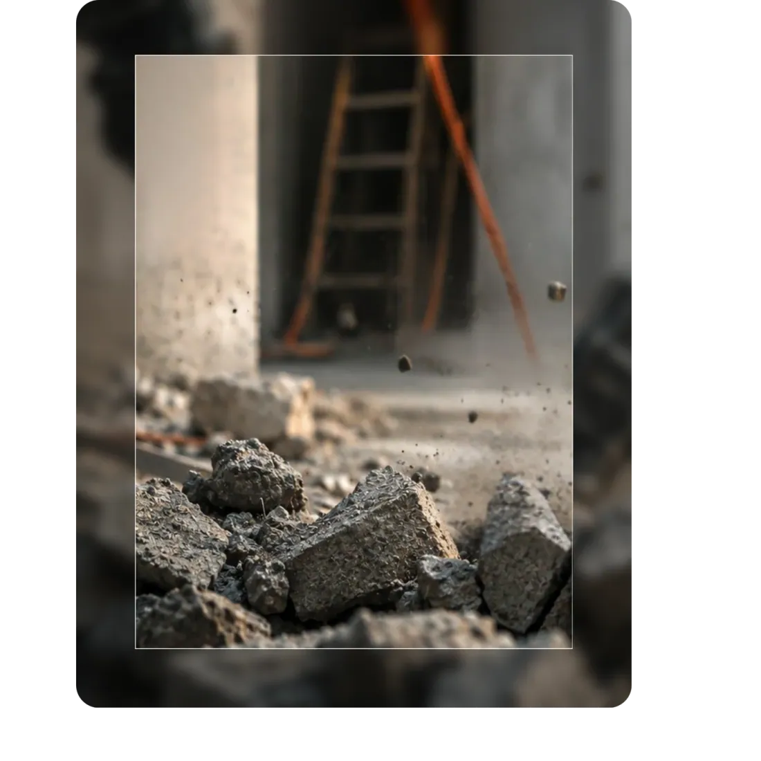 Démolition mécanique d'un ouvrage sur un chantier LES3